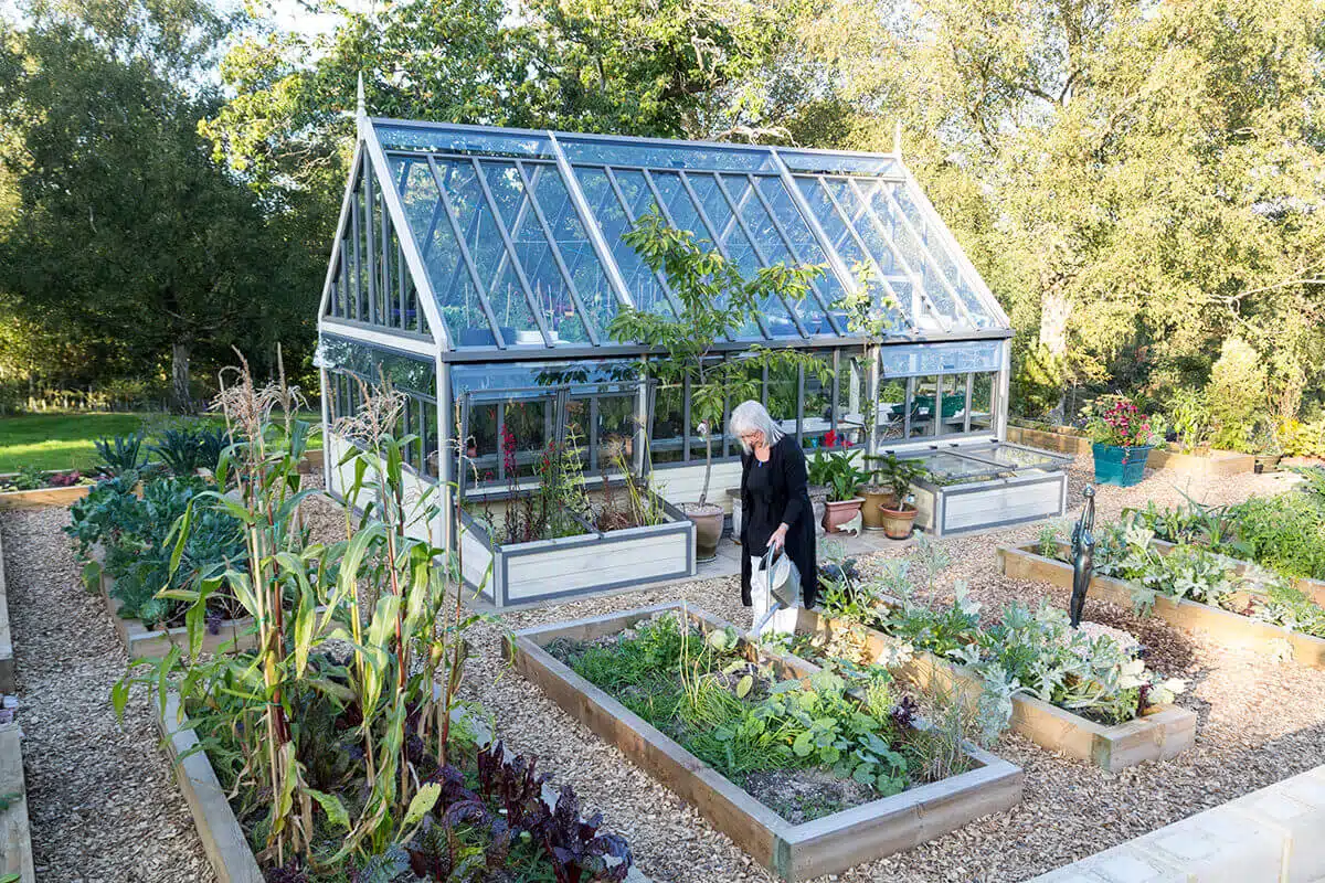 Bespoke glasshouse Gallery Image